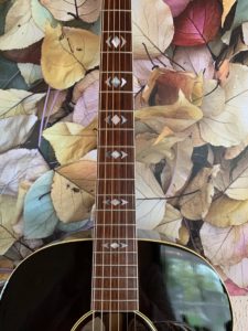 Gibson Reissue Rosewood Advanced Jumbo Guitar
