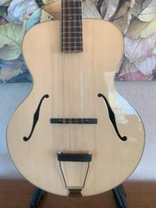 Octave Mandolindo